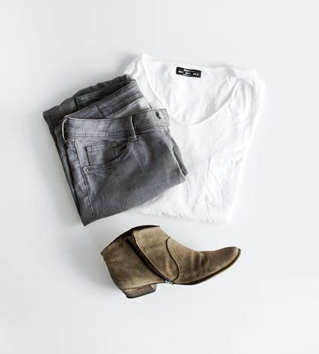 A floating magic washbasins for contemporary bathrooms